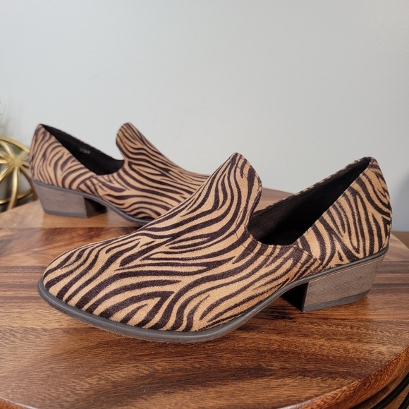 Pierre Dumas May Zebra Animal Print Ankle Boots Loafers Shooties Booties Size 7 - Picture 2 of 12